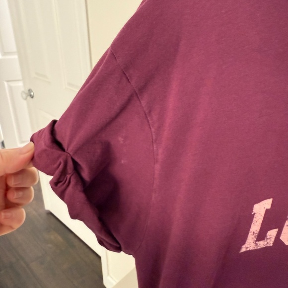 Tee - Picture 4 of 5